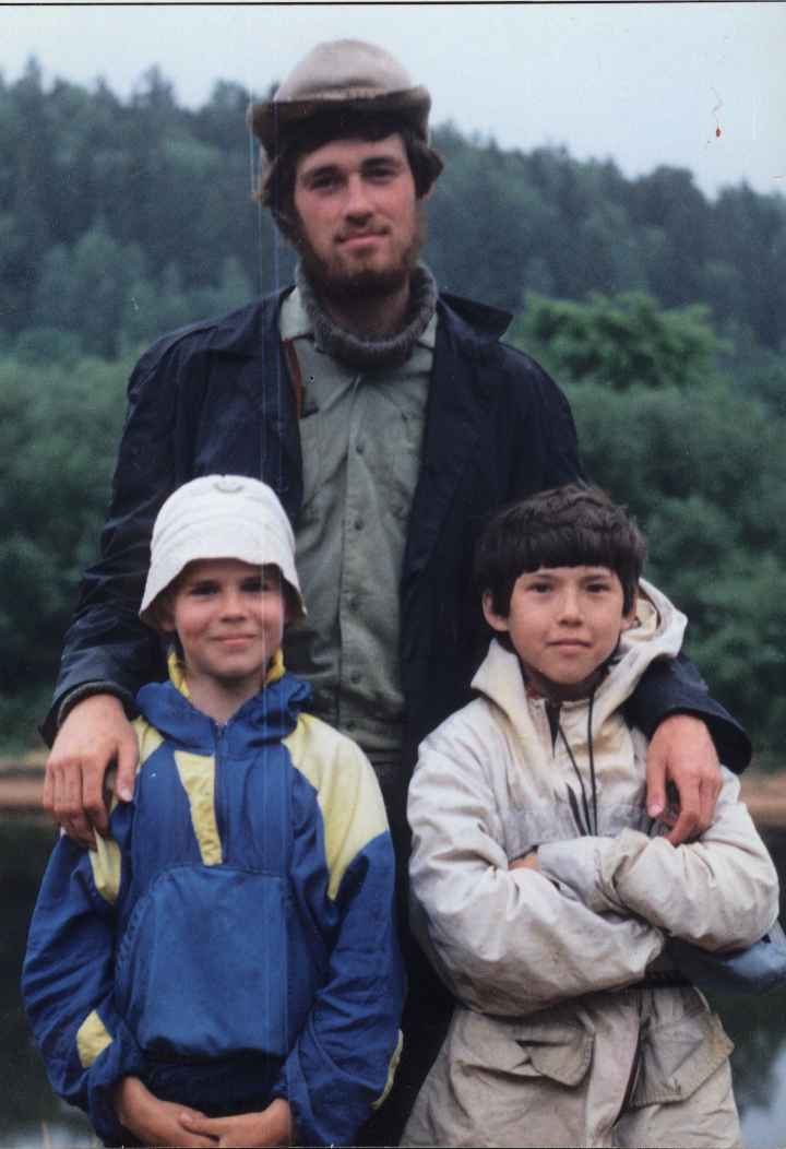 Expedition participants in the field camp. by E. Eremeeva, 1992